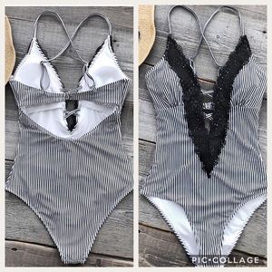 Cupshe One Piece Stripe